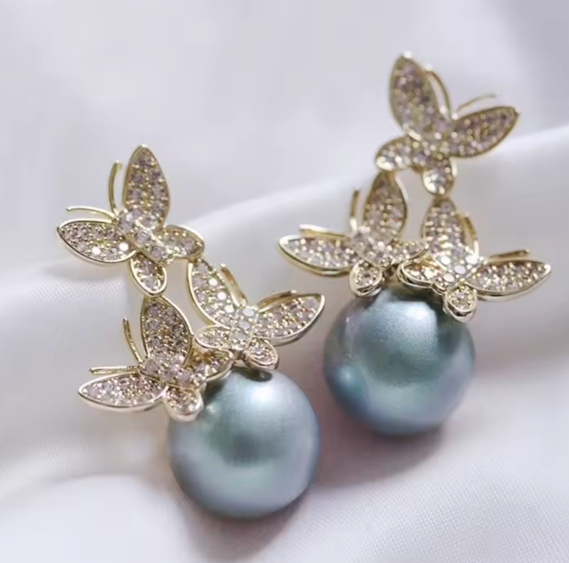 Butterfly Imitation Pearl Drop Earrings with Sparkling