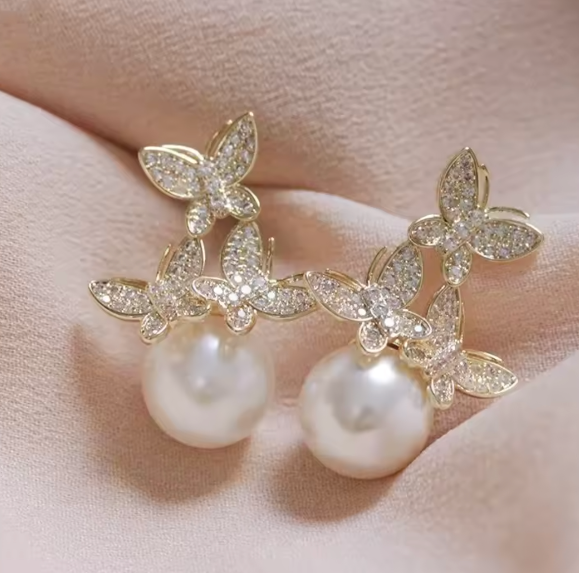 Butterfly Imitation Pearl Drop Earrings with Sparkling